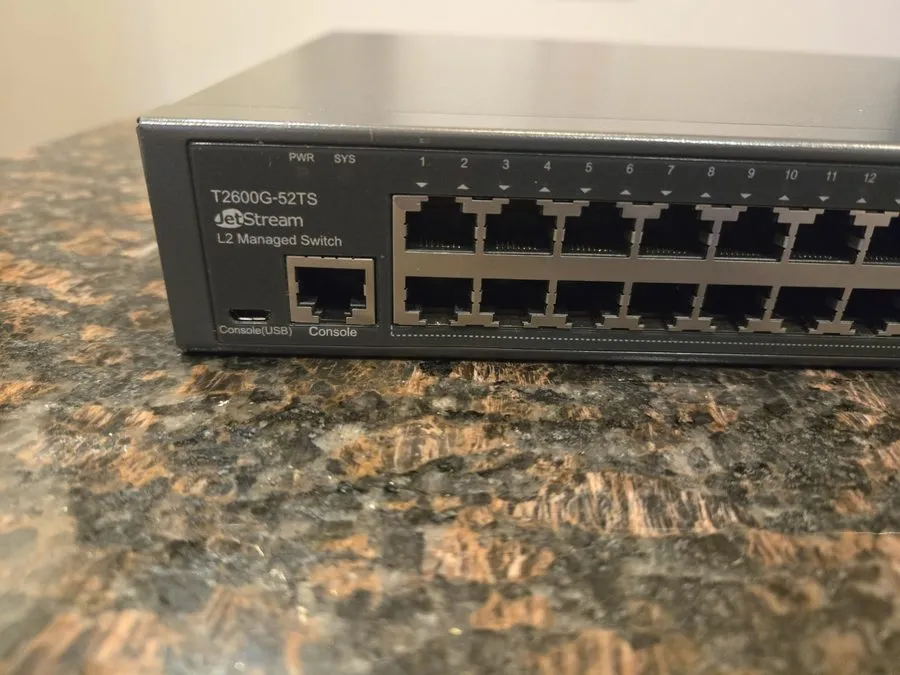 Коммутатор TP-Link T2600G-52TS V1.0 (TL-SG3452), 48 Port Gigabit Managed Switch 