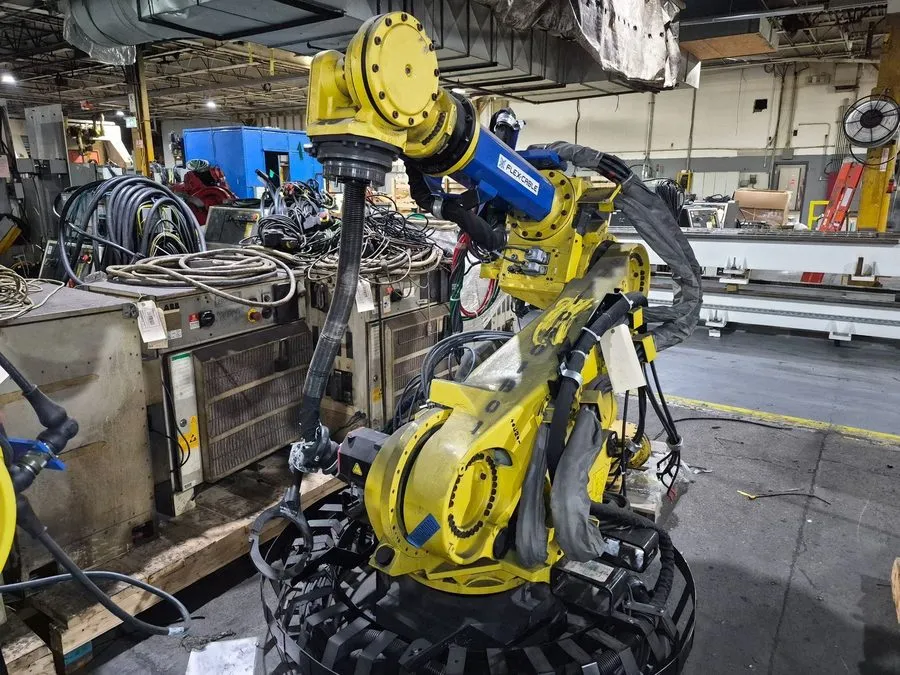 Оборудование ЧПУ FANUC R-2000iB/210F Complete w/ R-30iB Controls