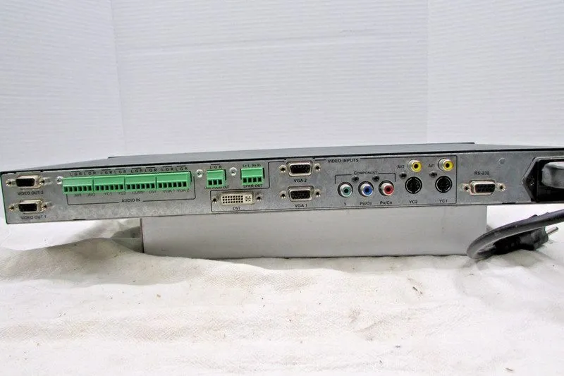 Видеокоммутатор Kramer Presentation Switcher / Scaler VP-724 XL