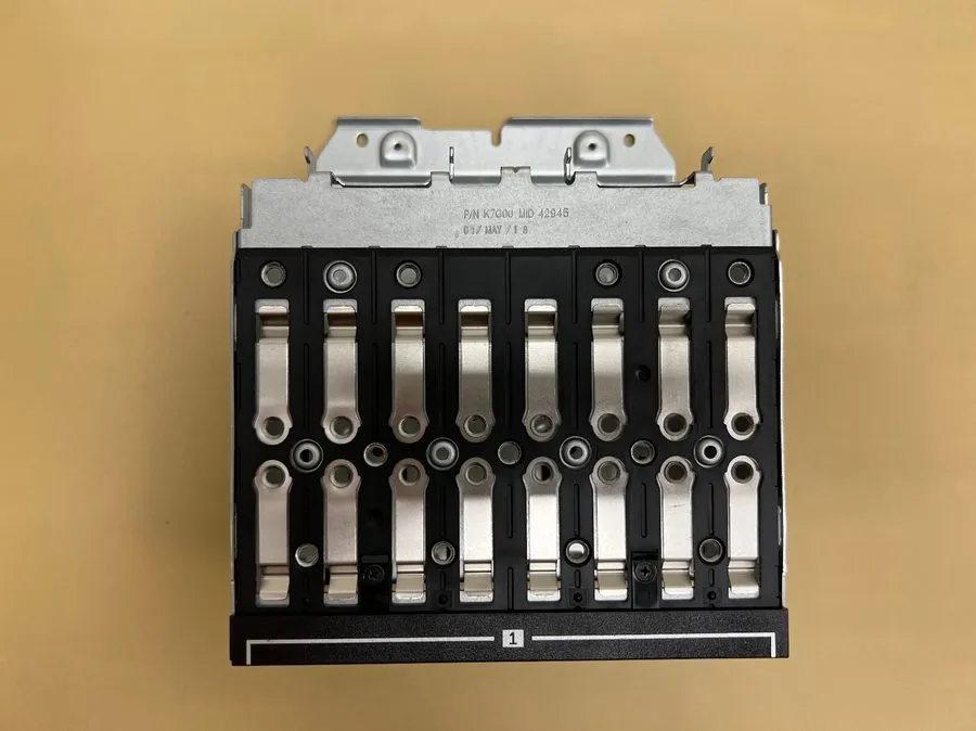 Жёсткий диск 16 BAY HDD BACKPLANE CAGE 2.5" SFF DELL POWEREDGE R720 8 BAY SFF SE
