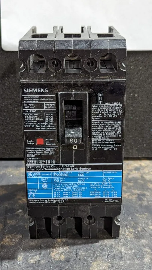 Автоматический выключатель Siemens ED63B060 60A 3-Pole 551-600V AC Sentron Serie