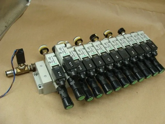 Электромагнитный клапан BANK OF 12 NUMATICS PNEUMATIC SOLENOID VALVES 041SA407MP