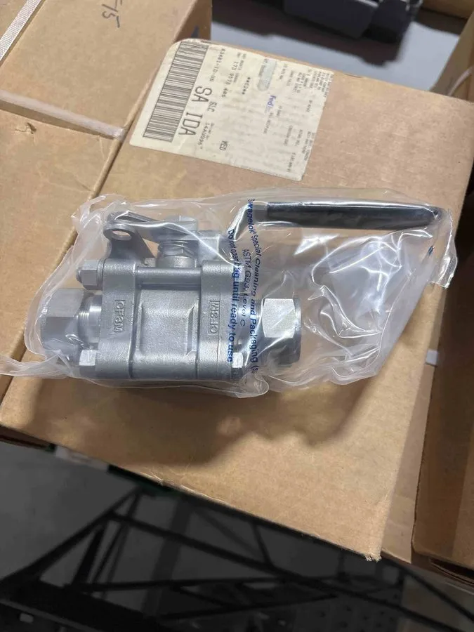 Клапан Swagelok SS-65TS16-JL-SC11, 1" OD Compression Ball Valve Cleaned — фото лота 1
