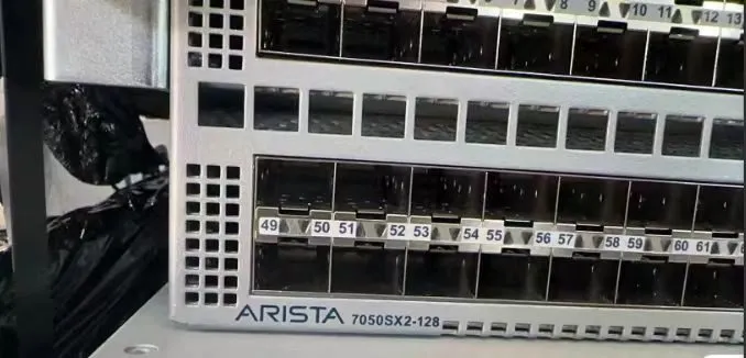 Коммутатор Arista DCS-7050SX2-128-R 96 Port SFP 10G 8 QSFP 40G B-F Air Network S