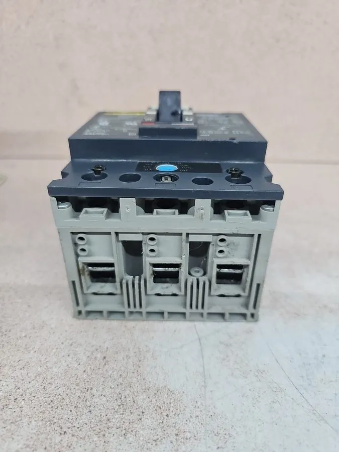 Автоматический выключатель Square D GJL36030M04 3P 480V 30A PowerPact Mag-Gard C