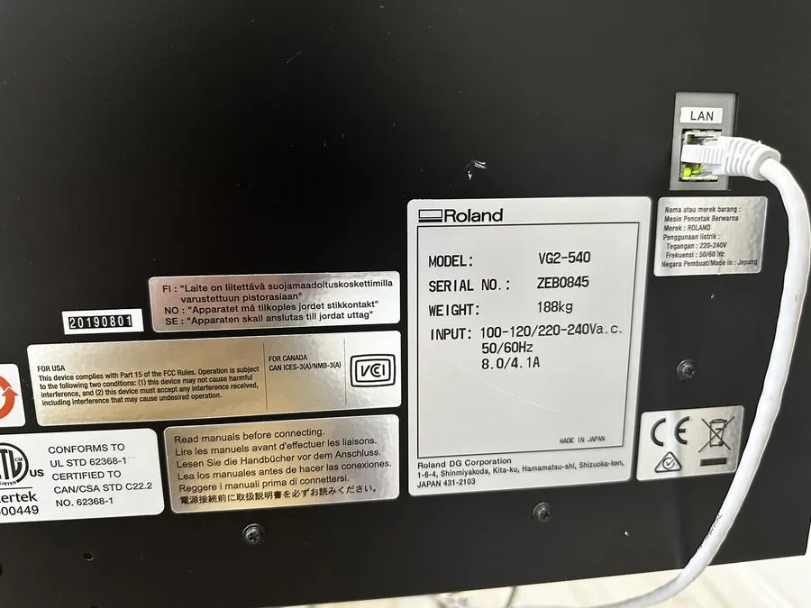 Принтер Roland TrueVIS VG2-540 54" Printer/Cutter Needs 2 Heads