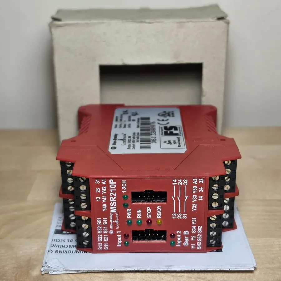 Реле безопасности Allen-Bradley 440R-H23176 MSR210P Safety Relay 24VDC Series B