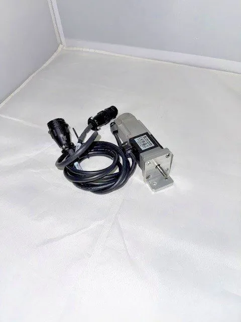 Серводвигатель Allen-Bradley TLY-A130T-HK64AN TL Series Compact Servo Motor — фото лота 2