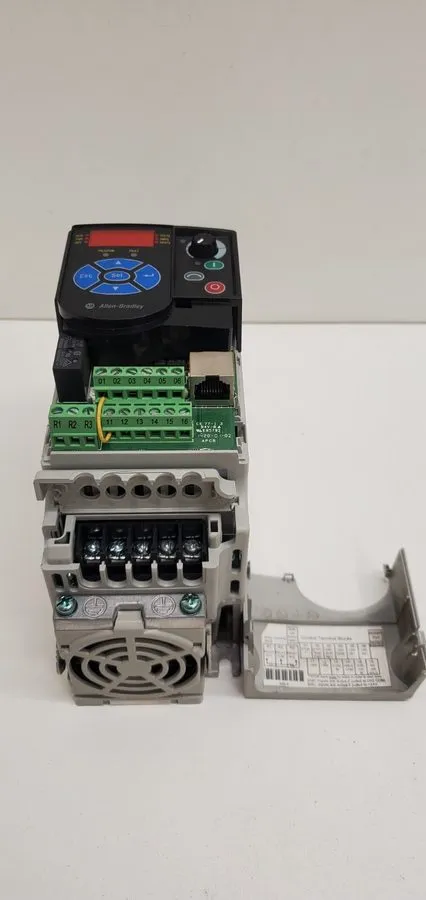 Частотный преобразователь Allen Bradley 22F-A4P2N103 PowerFlex 4M AC Drive 0.75