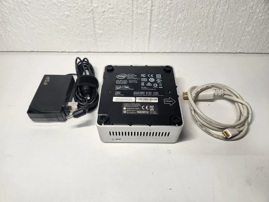 SSD-накопитель Intel NUC Core i7 3.40GHz 2TB PCIe SSD 16GB NUC5i7RYH Mini Deskto