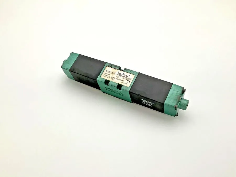 Электромагнитный клапан Numatics 152SS500M 225-372B 24 VDC Solenoid Pneumatic Va