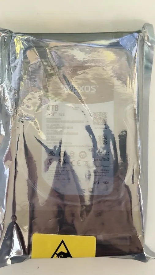 Жёсткий диск Seagate Exos Enterprise 7E8 4TB 3.5" SAS 7200RPM 256MB HDD ST4000NM — фото лота 1
