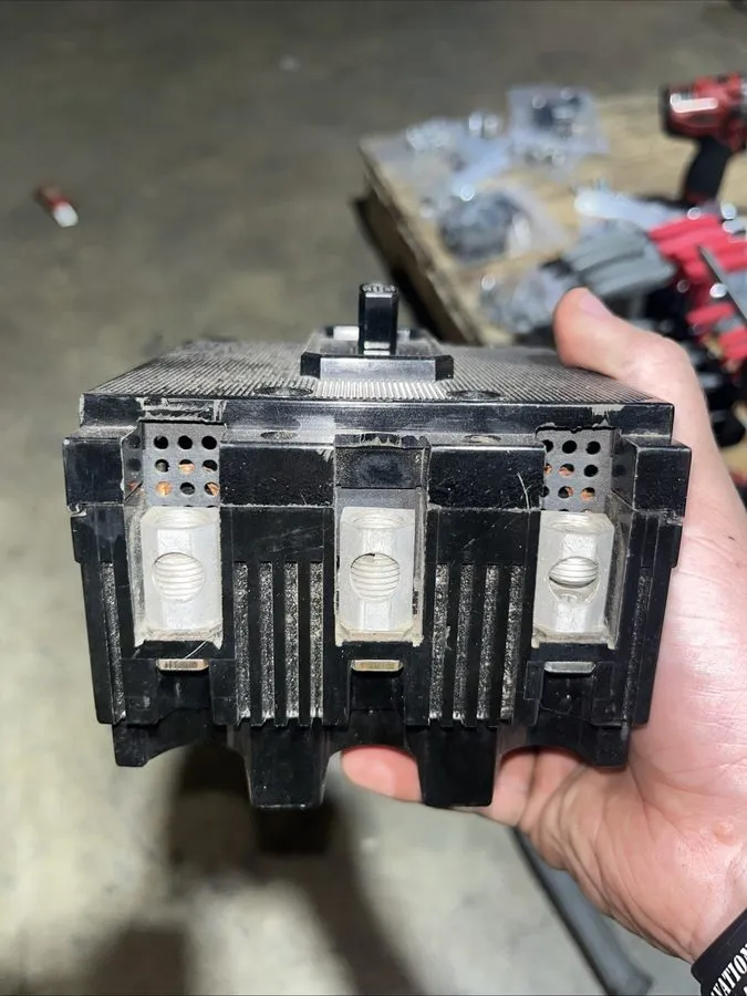 Автоматический выключатель ITE EH3-B030 Circuit Breaker, 30A, 480V