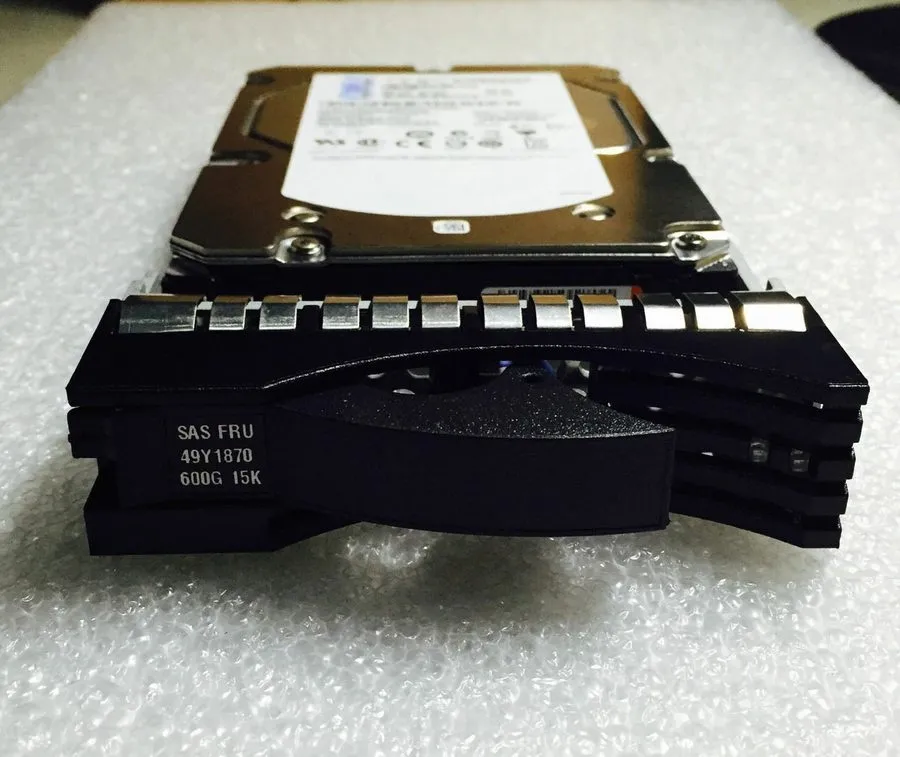 Жёсткий диск IBM 49Y1866 49Y1869 600GB 49Y1870 3.5'' 15K SAS 6Gb/s Hot Swap HDD