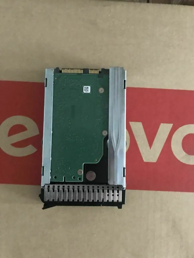 Жёсткий диск Lenovo 1.2TB 00WG700 00WG701 00WG704 10K 12Gbps SAS 2.5" G3HS HDD