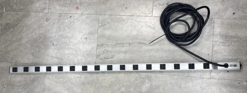Стойка/шкаф TRIPP LITE PS4816 Outlet Strip,16 Outlet,15A,48" L,Gry 33L704