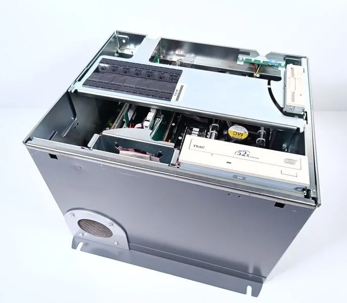 IIoT-устройство Beckhoff C6140 Ipox IP-4GVI63 BECKHOFF C9900_A159_3 CH7009A_DVI
