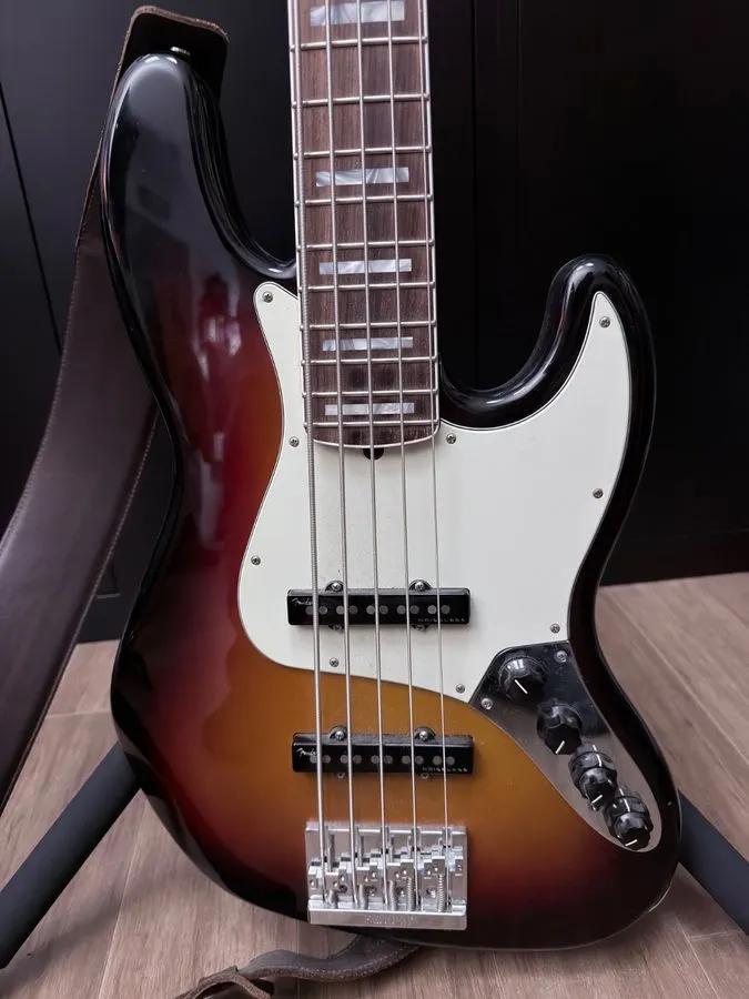 Лабораторный прибор Fender American Ultra Jazz Bass V 5-String USA w/ RRCase MIN