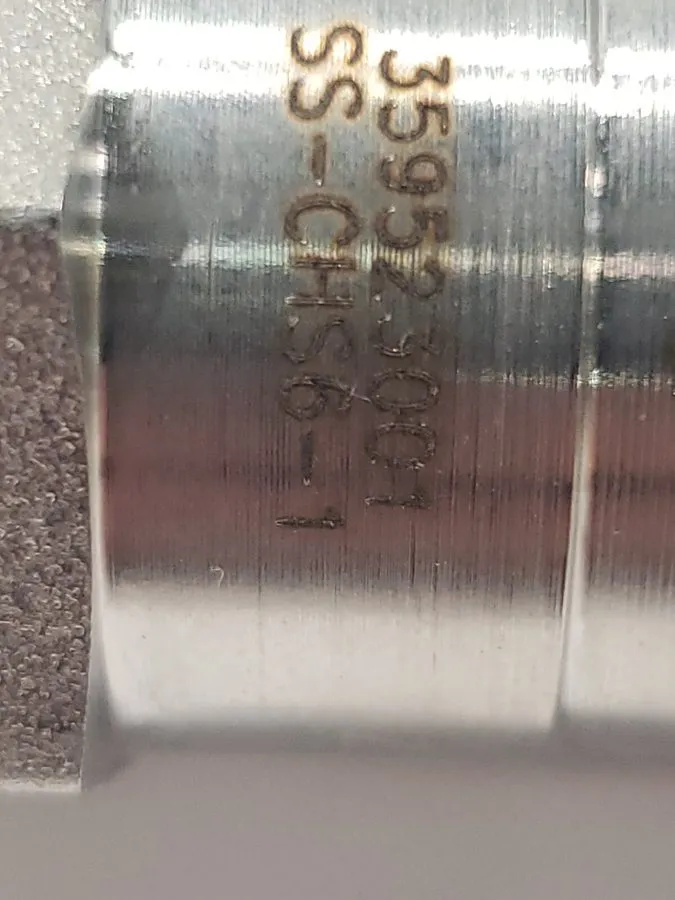 Клапан Swagelok 3/8" Poppet Check Valve, 1 psi, 316L, SS-CHS6-1