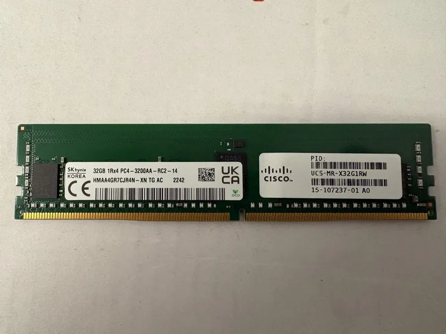 Модуль памяти Micron MTA18ASF4G72PZ-3G2E1 32GB PC4-3200 RDIMM Cisco UCS-MR-X32G1 — фото лота 1