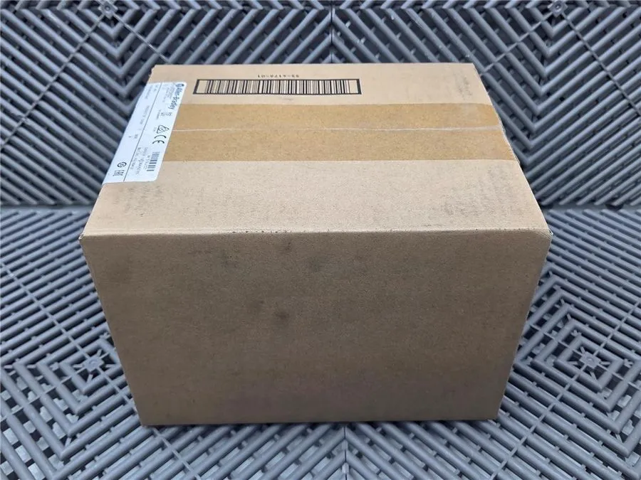 Коммутатор Allen-Bradley 1783-MX04T04E Ser A Managed Ethernet Switch Stratix 800