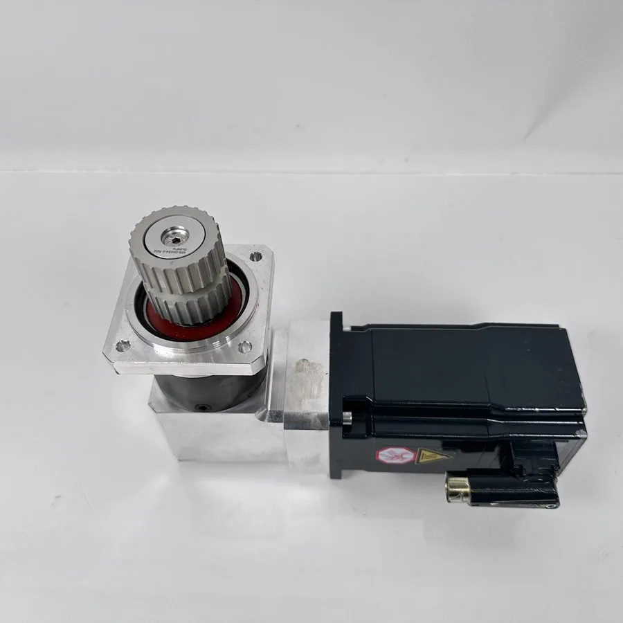 Серводвигатель Beckhoff AM8131-2FG0-0000 Servomotor AM8131 IP65/IC400