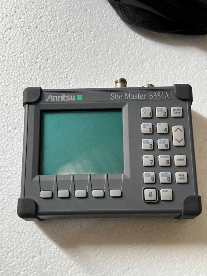 Анализатор Anritsu S331A SiteMaster 25 to 3300 MHz Cable & Antenna Analyzer