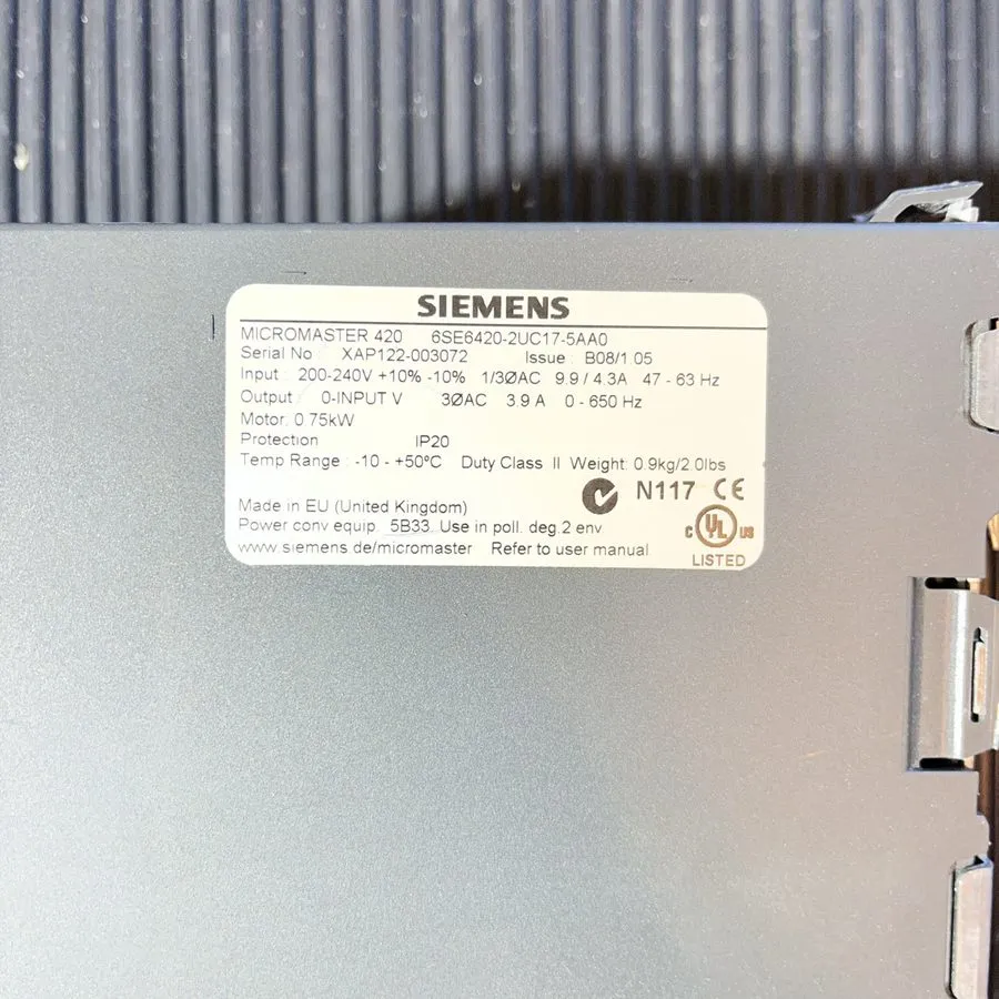 Частотный преобразователь Siemens 6SE6420-2UC17-5AA0 MicroMaster 420 Drive 0.75  — фото лота 1