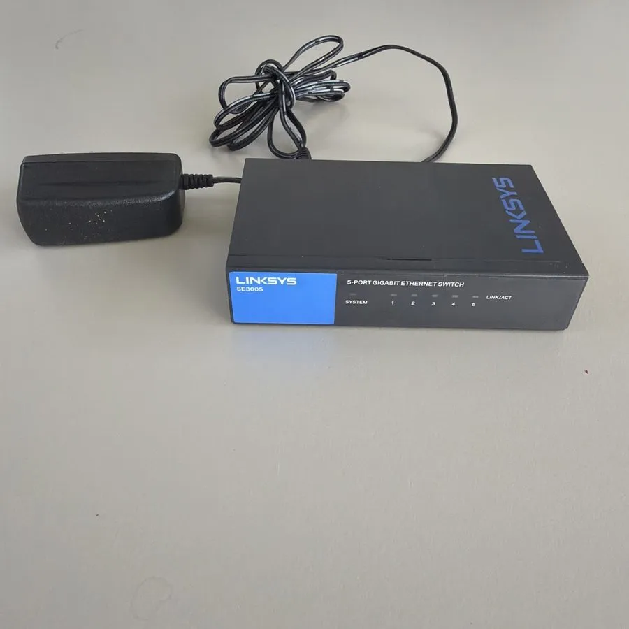 Коммутатор Linksys 5 Port Gigabit Ethernet Switch SE3005 V2