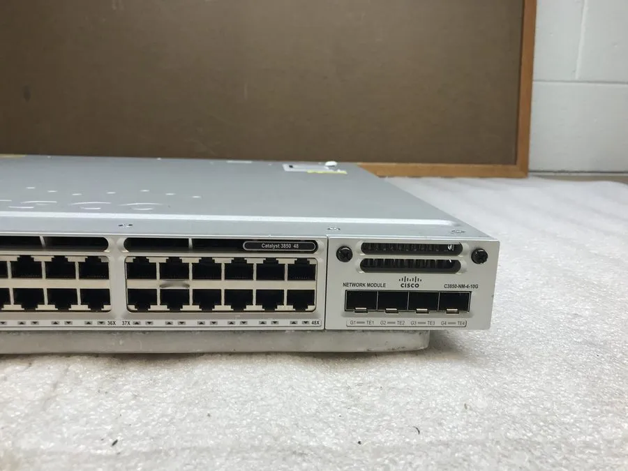 Коммутатор Cisco Catalyst WS-C3850-48T-E 48-Port w/ C3850-NM-4-10G Switch Reset