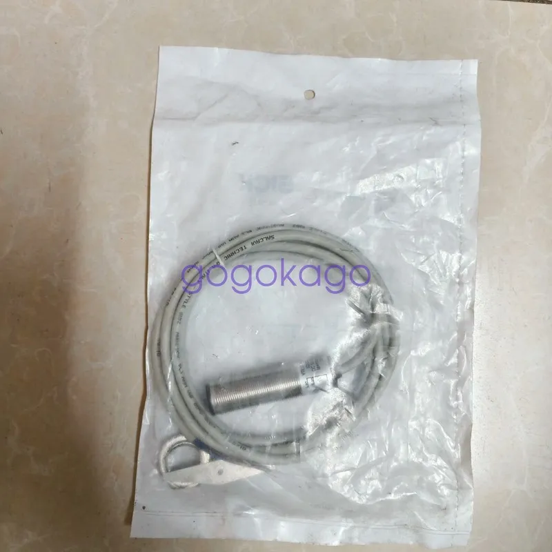 Фотоэлектрический датчик SICK VTE18-4N4212 Photoelectric Sensor NPN Industrial D