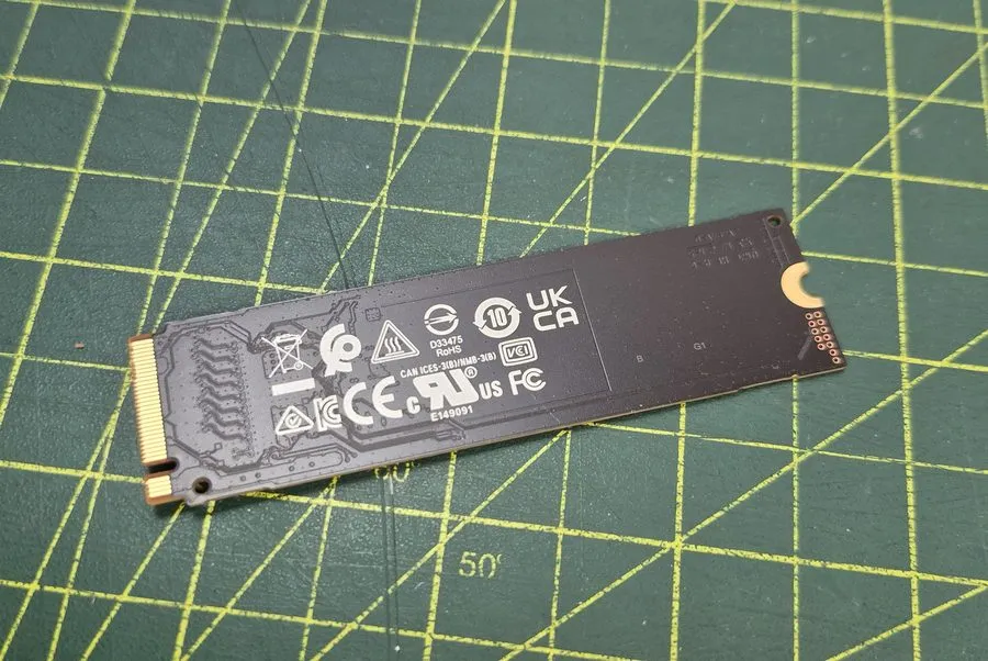 SSD-накопитель Samsung PM991a PCIe NVMe M.2 1TB SSD MZ-VLQ1T0B Solid State Drive