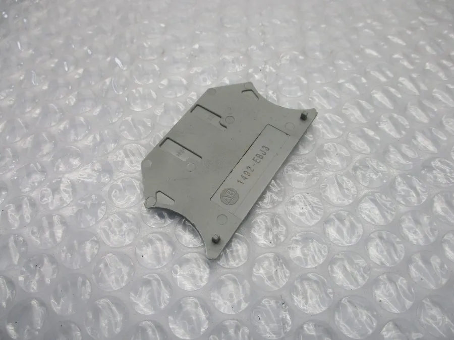 Клеммник ALLEN BRADLEY 1492-EBJ3 END BARRIER NSNP