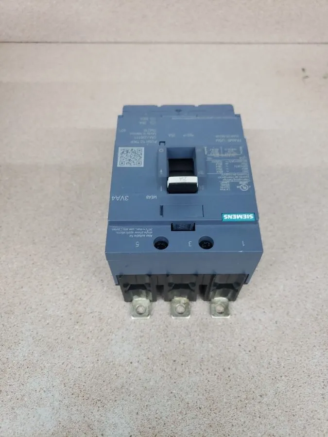 Автоматический выключатель 3VA4125-5ed34-0AA0 SIEMENS 3 POLE 25 AMP BOLT-ON CIRC
