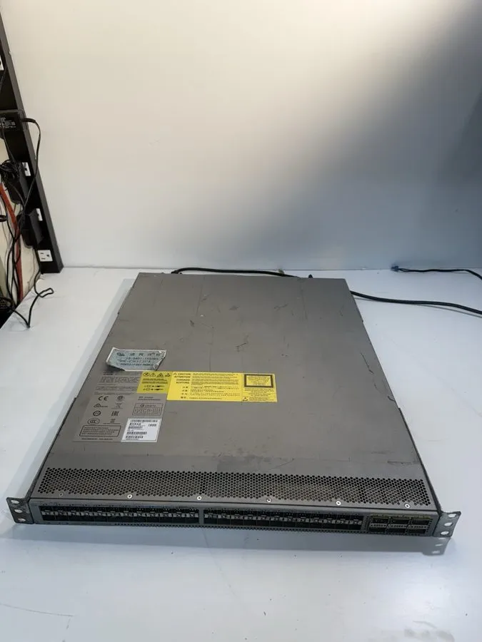 Коммутатор Cisco Nexus N9K-C9372PX-E Switch 48-Port 10Gb SFP+ 6-Port 40Gb QSFP+