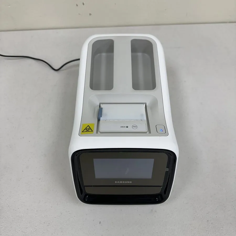 Анализатор Samsung LABGEO IB10 Immunoassay Analyzer BCA-IB10/EU Portable Reliabl