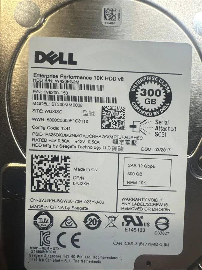 Жёсткий диск YJ2KH ST300MM0008 Dell 300GB 10KRPM 12G 2.5"SAS HDD R740XD R750XS R