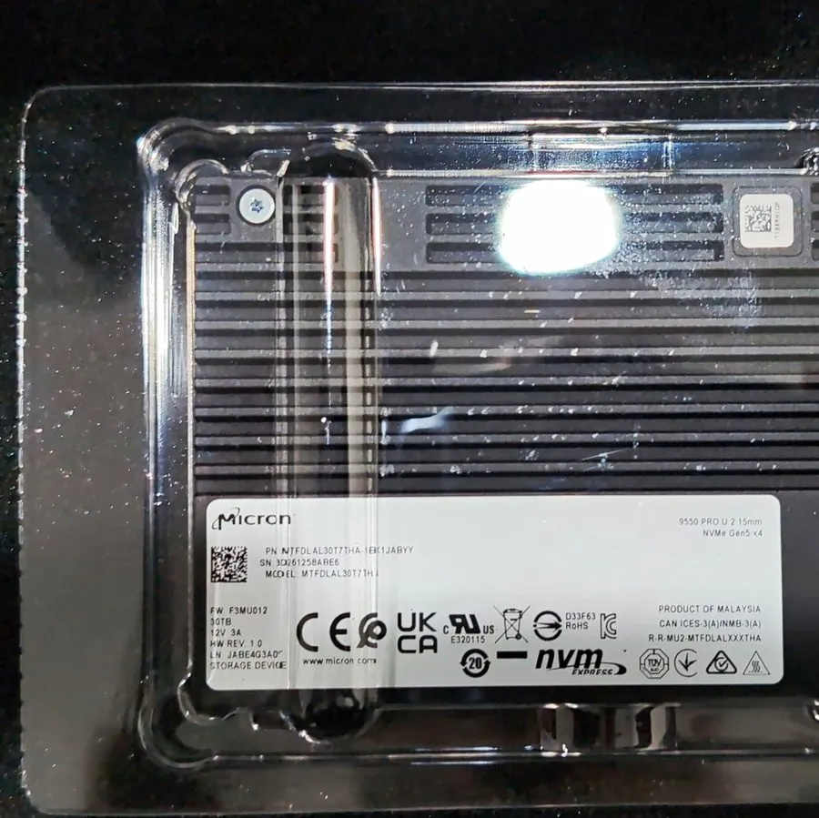 SSD-накопитель Micron 9550 PRO 30.72TB 30TB 2.5in U.2 NVMe Gen 5.0 SSD MTFDLA1T9 — фото лота 1