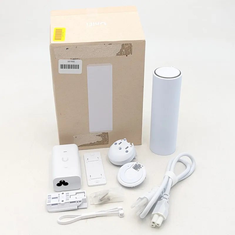 Точка доступа Wi-Fi Ubiquiti U6 Mesh, Wifi 6 Indoor/Outdoor Access Point U6-Mesh