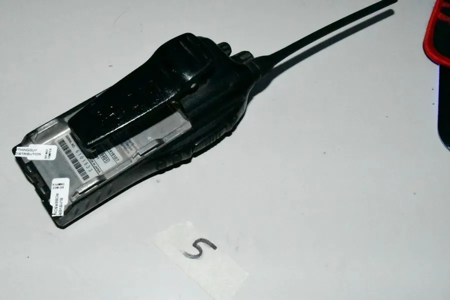 Радиостанция ICOM IC-F416DT Railroad Core Radio w ant only-RARE-POWERS ON- FIRST — фото лота 2