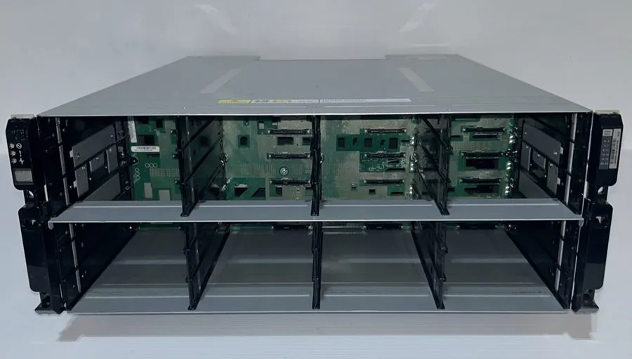 Дисковая полка NetApp DS4246 24Bay 4U Disk Shelf with 24x 4TB SAS 96 TB IN TOTAL