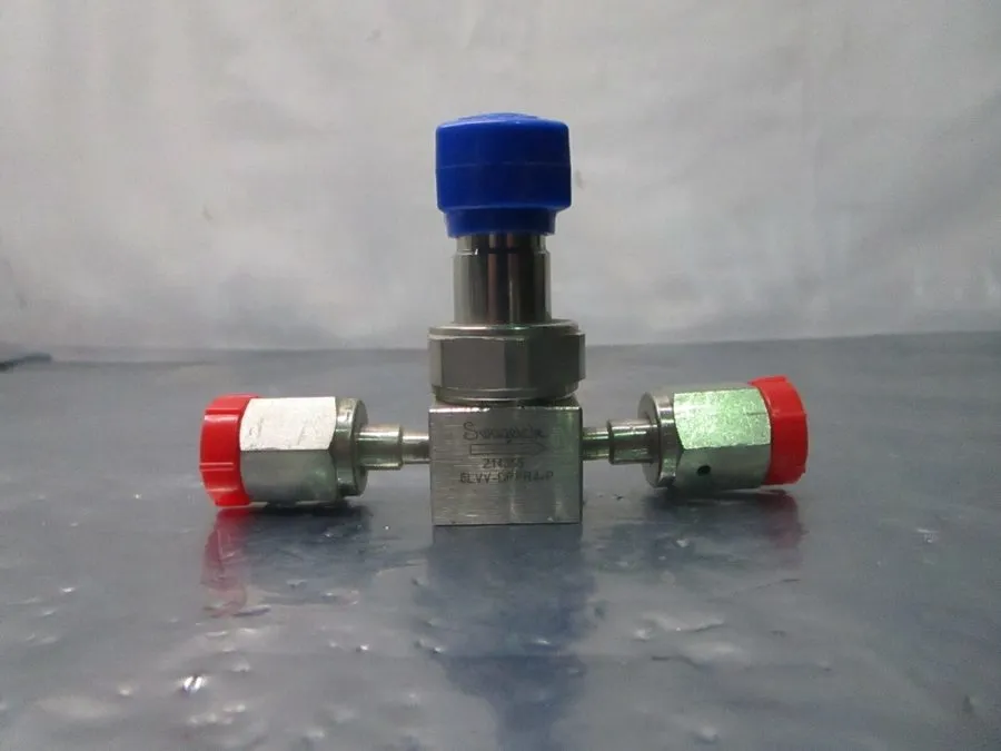 Клапан Swagelok 6LVV-DPFR4-P Diaphragm Valve 1/4" FVCR Stainless Steel