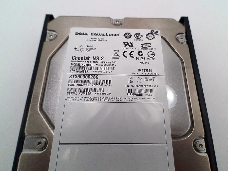 Жёсткий диск Dell EqualLogic 600GB 10K SAS 3.5" PS6500 PS6510 HDD ST3600002SS 9F