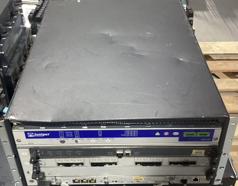 Маршрутизатор Juniper CHAS-BP-MX240-S-A x1 MS-MPC x1 MPC-3D-16XGE-SFPP x1 SCBE-M