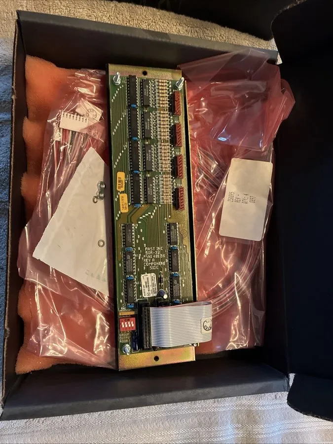 Оборудование пожарной сигнализации EST EDWARDS SDR-32K-C FIRE ALARM 32 PROGRAMMA