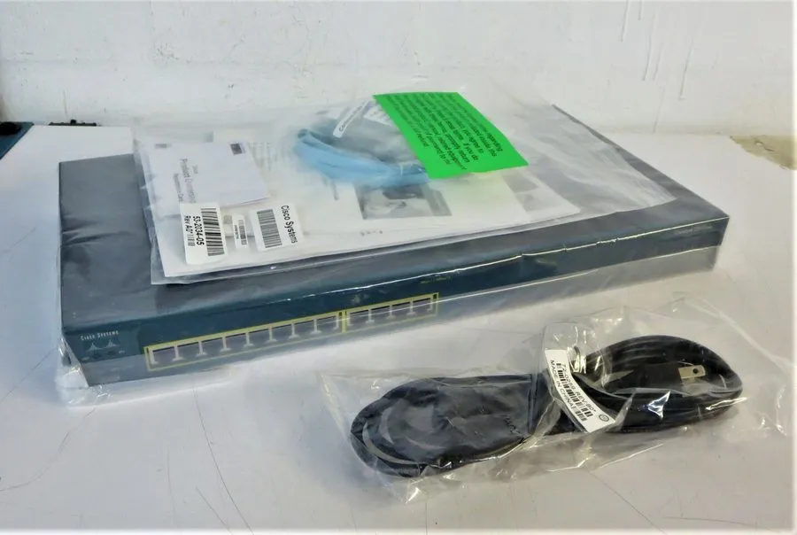 Коммутатор Cisco Catalyst WS-C2950-12 12-Port Fast Ethernet Networking Switch