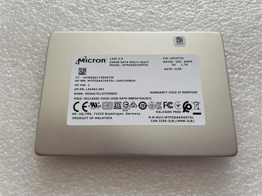 SSD-накопитель Micron 1300 Internal SSD MTFDDAK256TDL 256GB TLC SATA III 2.5"