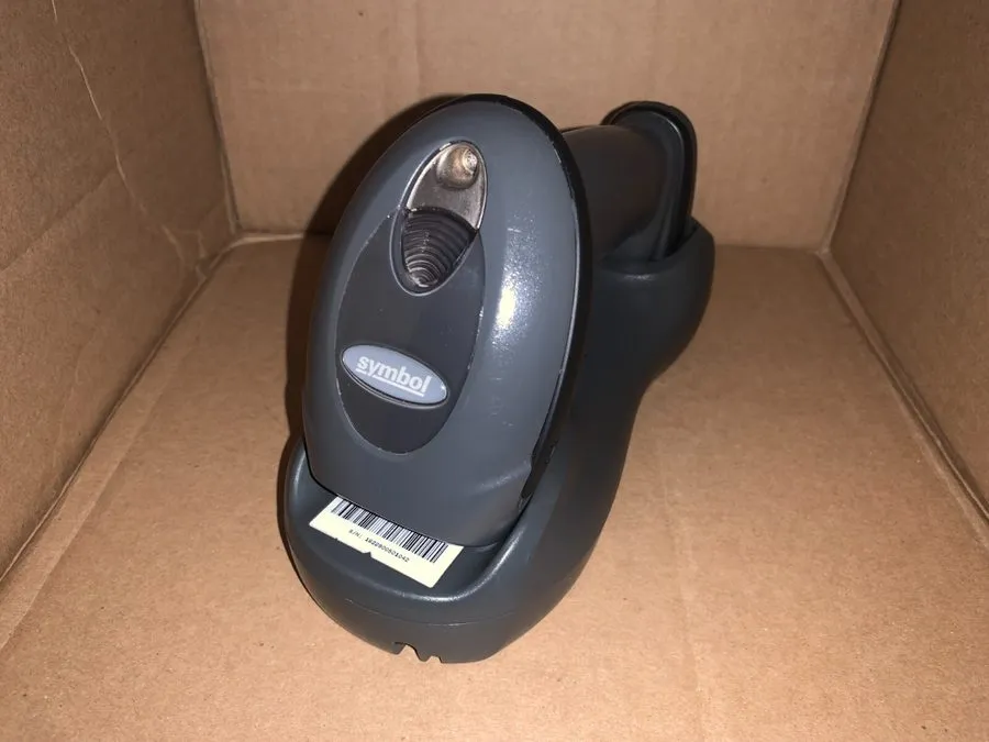 Сканер штрих-кода Symbol Motorola DS6878-SR Bluetooth Barcode Scanner with STB42