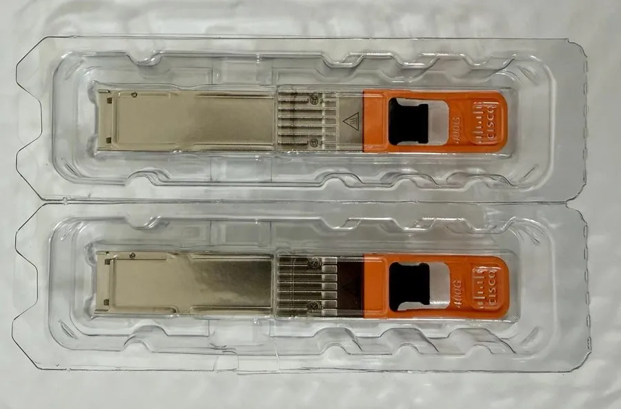 Трансивер Cisco QSFP-400G-DR4 module with hologram V01