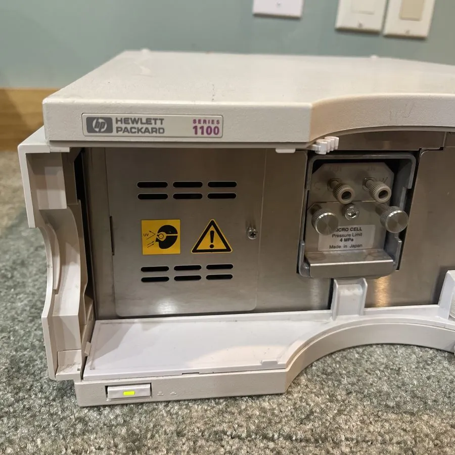 Хроматограф HP/Agilent 1100 HPLC System Pump Autosampler G1314A VWD Detector #18